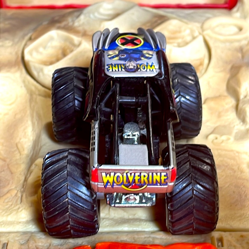 Mini Wolverine - Picture 4 of 4